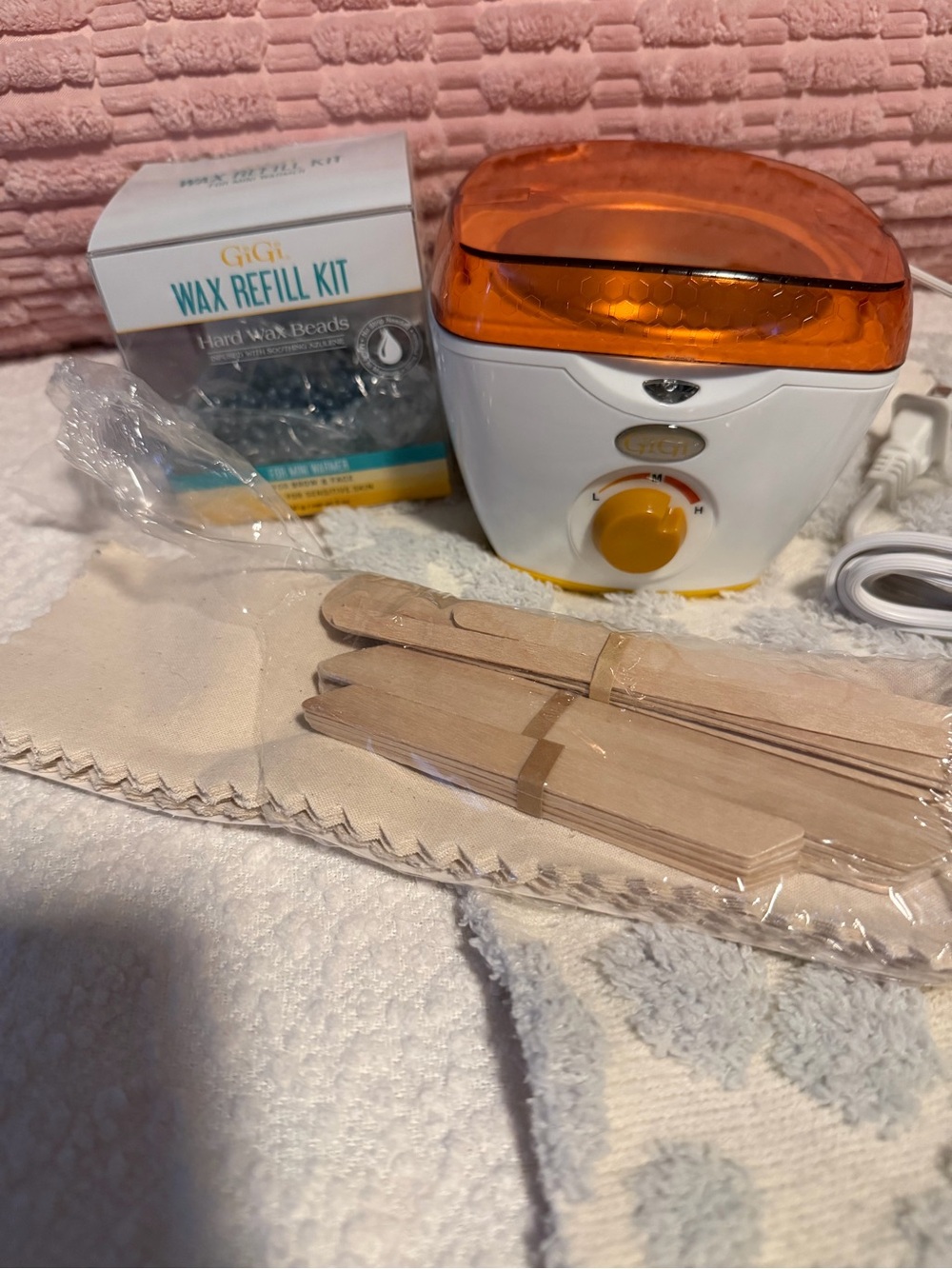 Orange and White Wax Warmer Kit with Wax Refill and Applicators